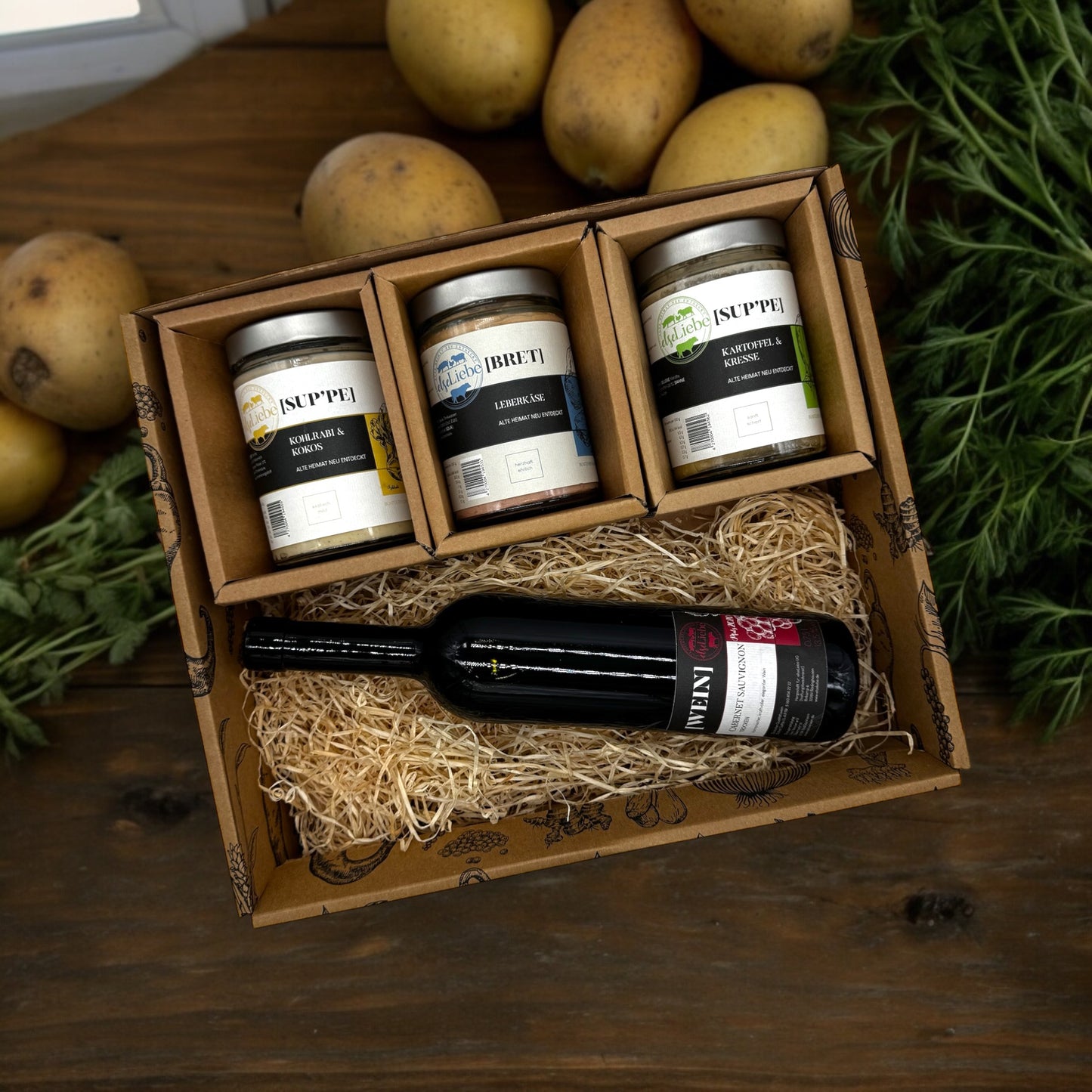 Suppe, Leberkäse und eine Flasche Wein